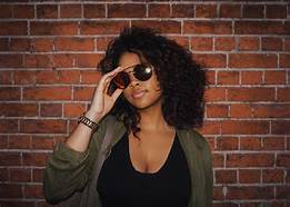 Artist H.E.R.